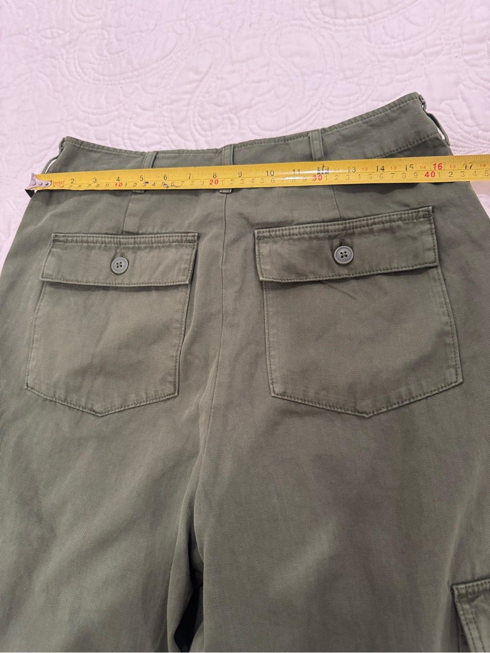 Universal Thread Women’s Olive Green Cargo Pants Size 8 Wide Leg Long Pants - Picture 4 of 10